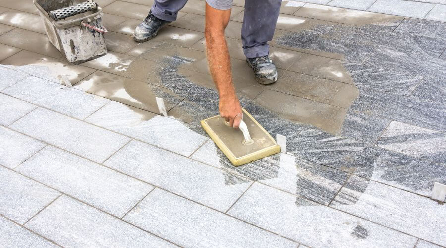 Professional gutter cleaning in Farmingville, NY